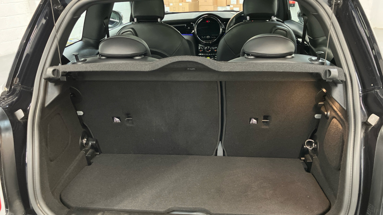 MINI Hatchback 1.5 Cooper Exclusive II 5dr Auto Petrol Hatchback